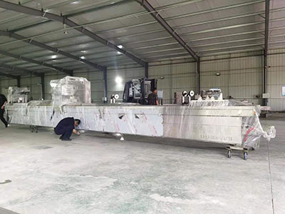 寵物食品拉伸包裝機(jī)案例